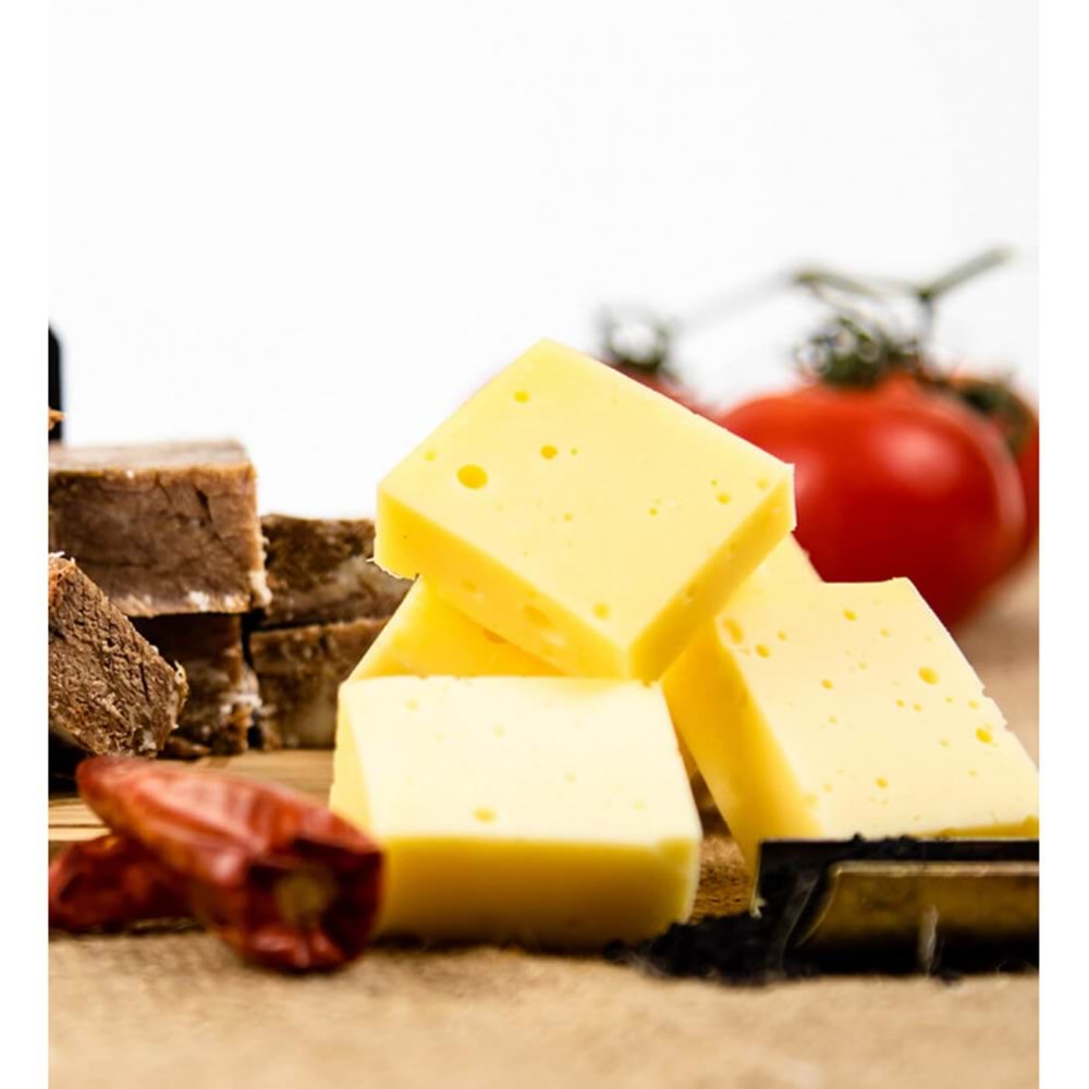 ARDAHAN YÖRESEL TEKER TAZE KAŞAR PEYNİRİ 1,5 KG - 1,8 KG